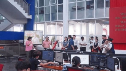 三亚学院盛宝金科学院联合多家银行举办金融知识普及活动