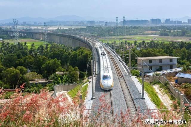 福州的房价已经回到2015年，收入与房价比值回归合理