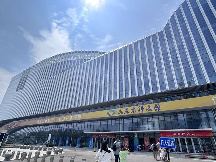 每周二“黄金三分钟”抢票！山东省科技馆门票热得发烫，记者调查：第三方平台炒到118元一张